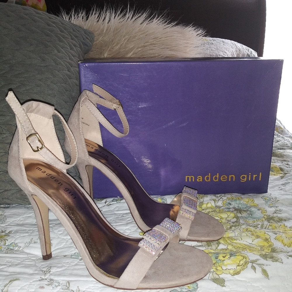 Madden Girl Darla Heels